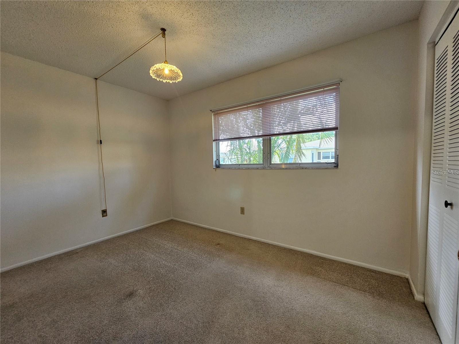 A4665347 Property Photo