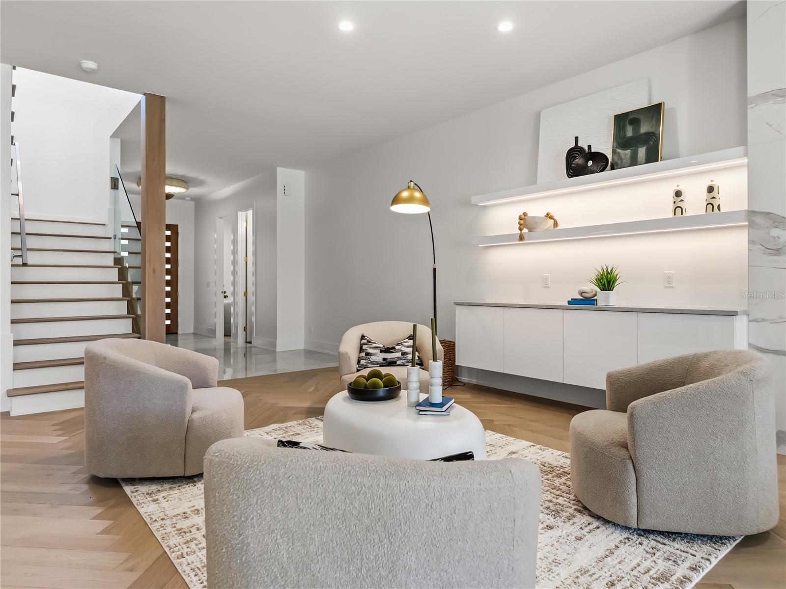 O6345085 Property Photo