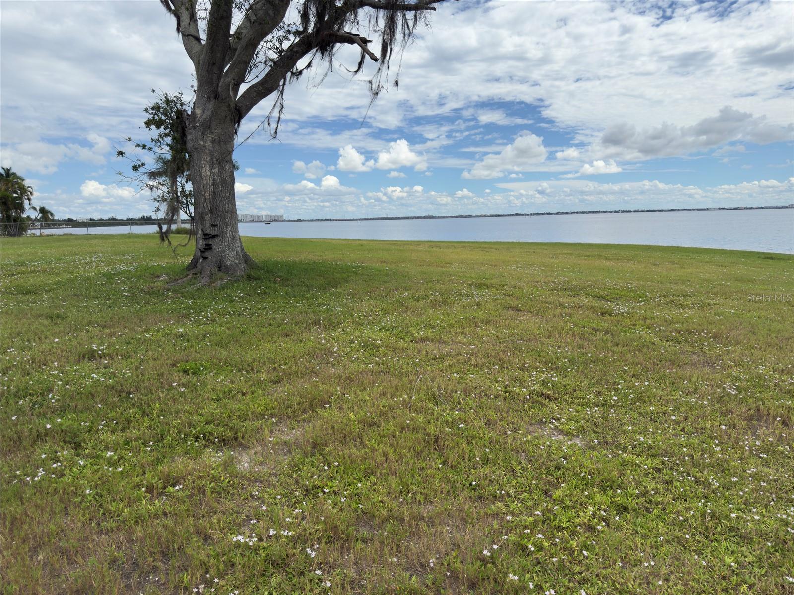 266 BEENEY RD SE, PORT CHARLOTTE, FL, 33952