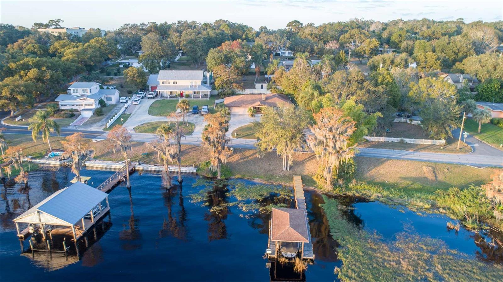 238 E LAKESHORE DR, CLERMONT, FL, 34711