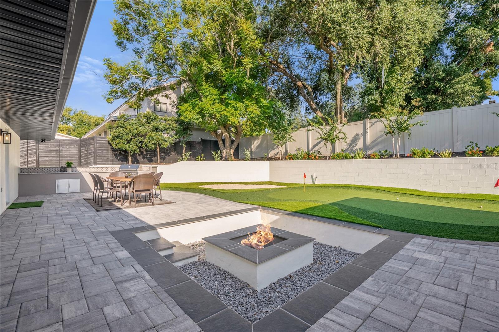 238 E LAKESHORE DR, CLERMONT, FL, 34711