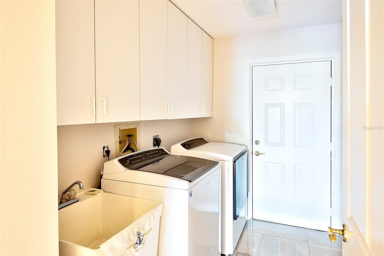 5264 BOUCHARD CIR #102, SARASOTA, FL, 34238