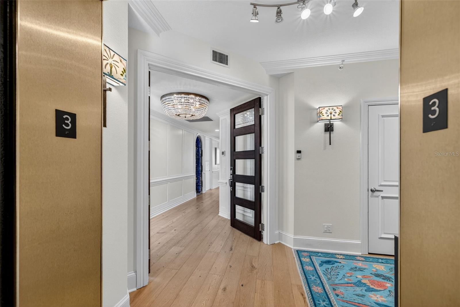 A4665421 Property Photo