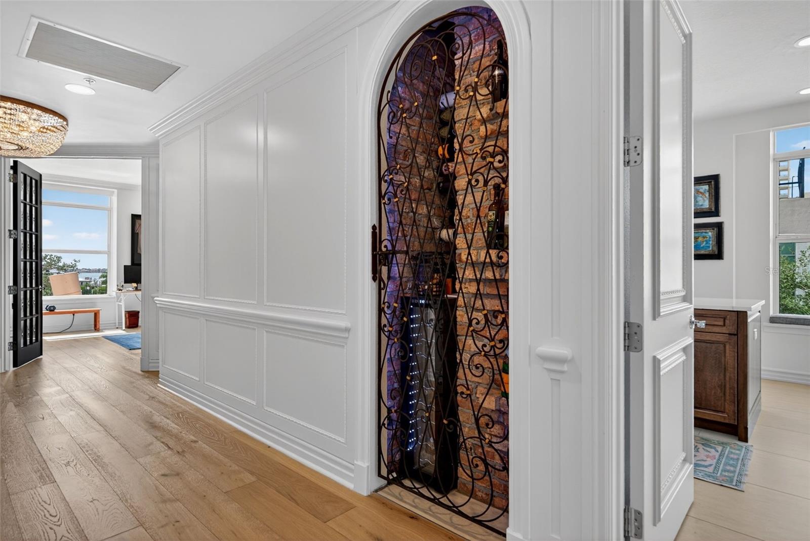 A4665421 Property Photo