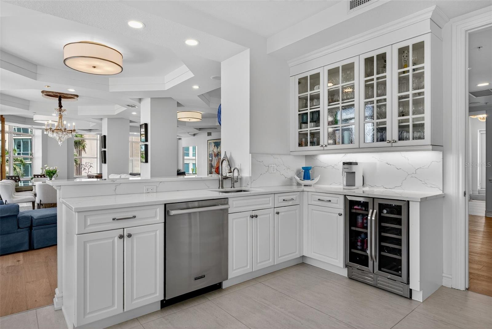 A4665421 Property Photo