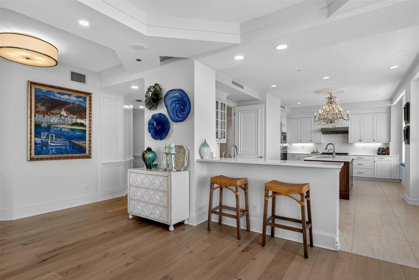 A4665421 Property Photo