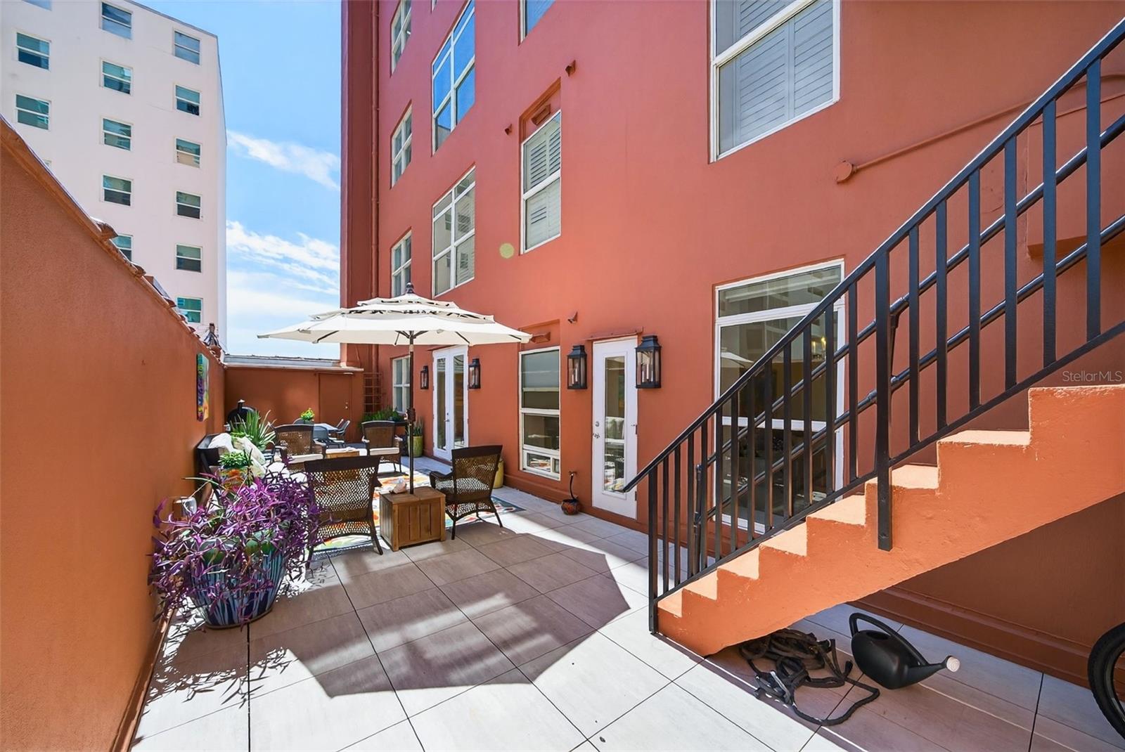 A4665421 Property Photo