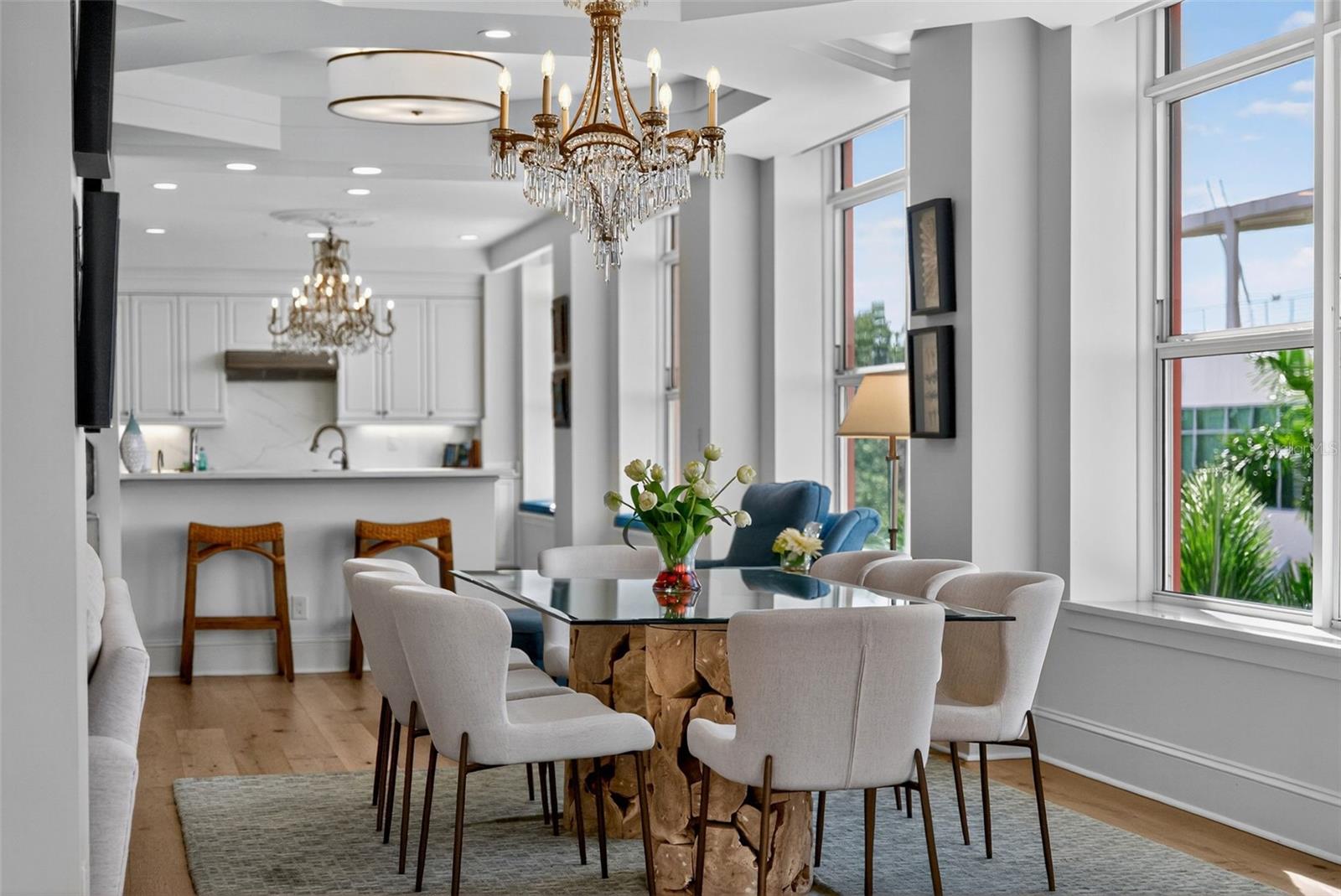 A4665421 Property Photo