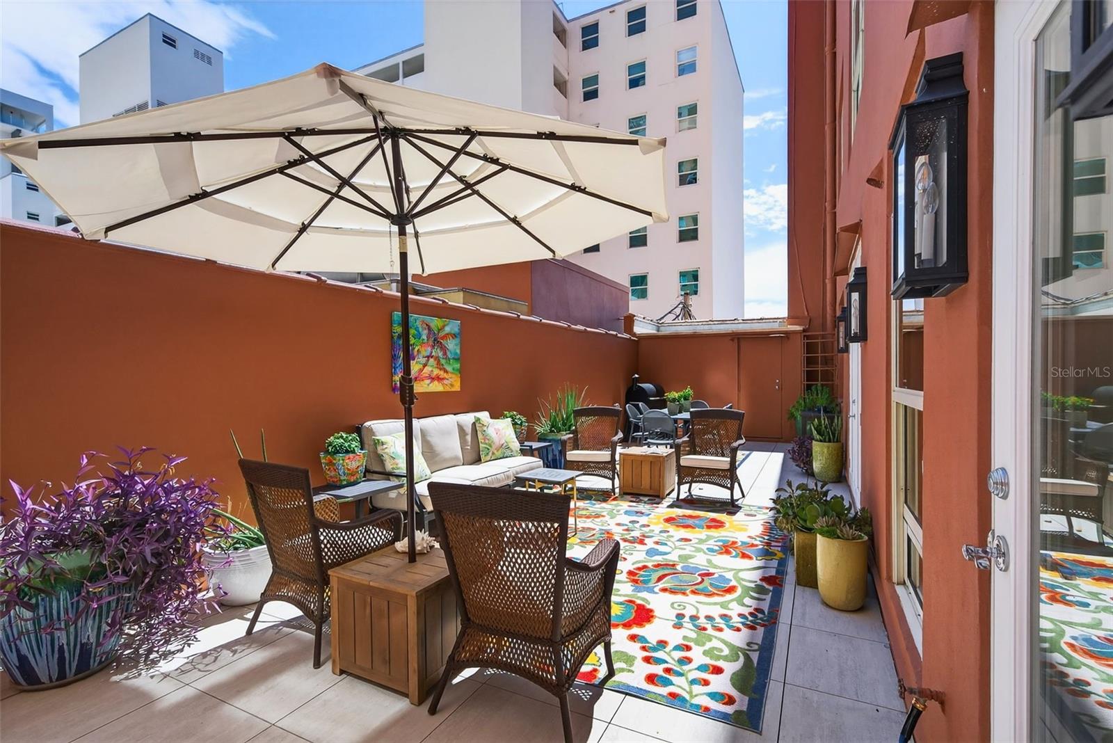 A4665421 Property Photo