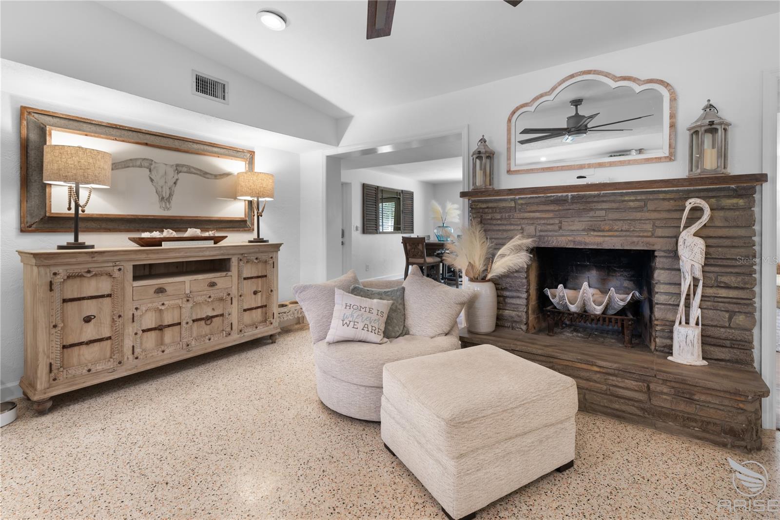 2600 W CORAL WAY, DAYTONA BEACH, FL, 32118