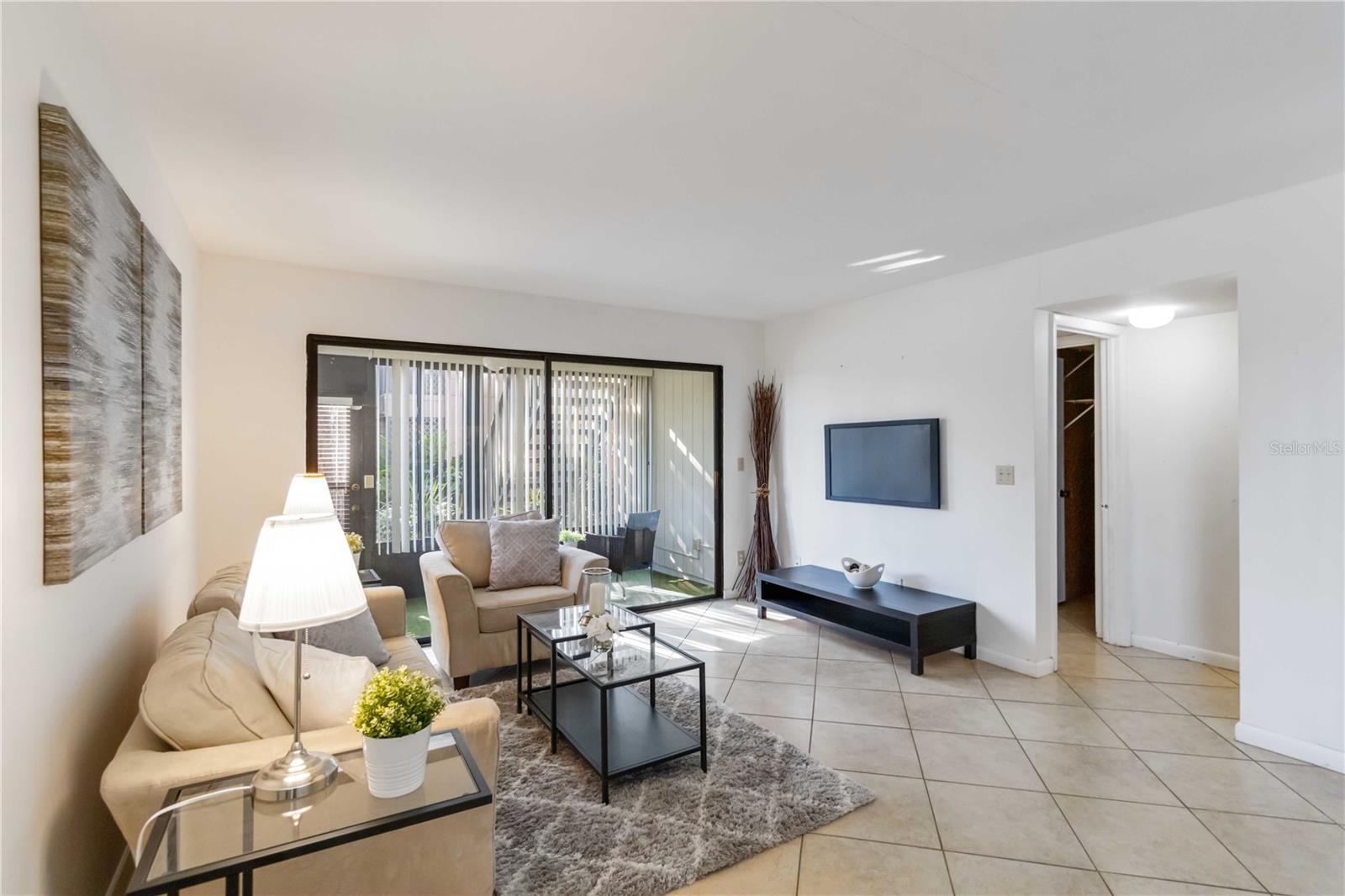 A4665429 Property Photo