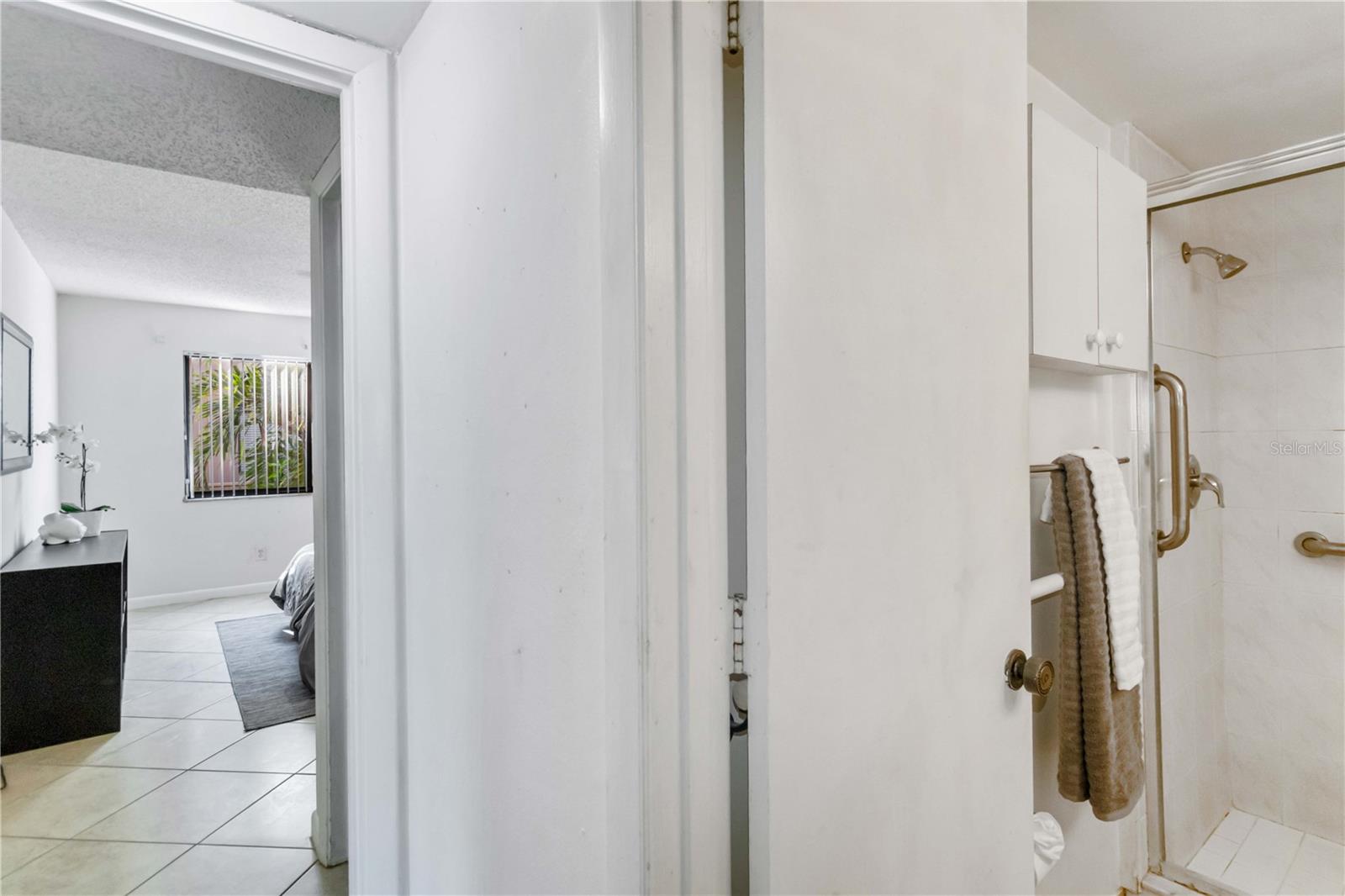 A4665429 Property Photo
