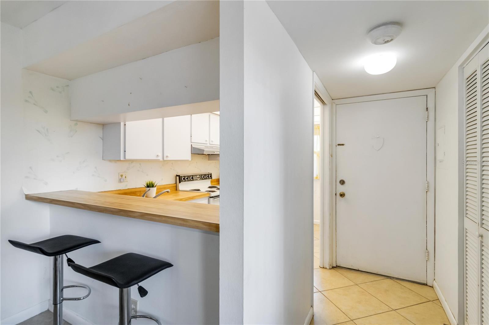 A4665429 Property Photo