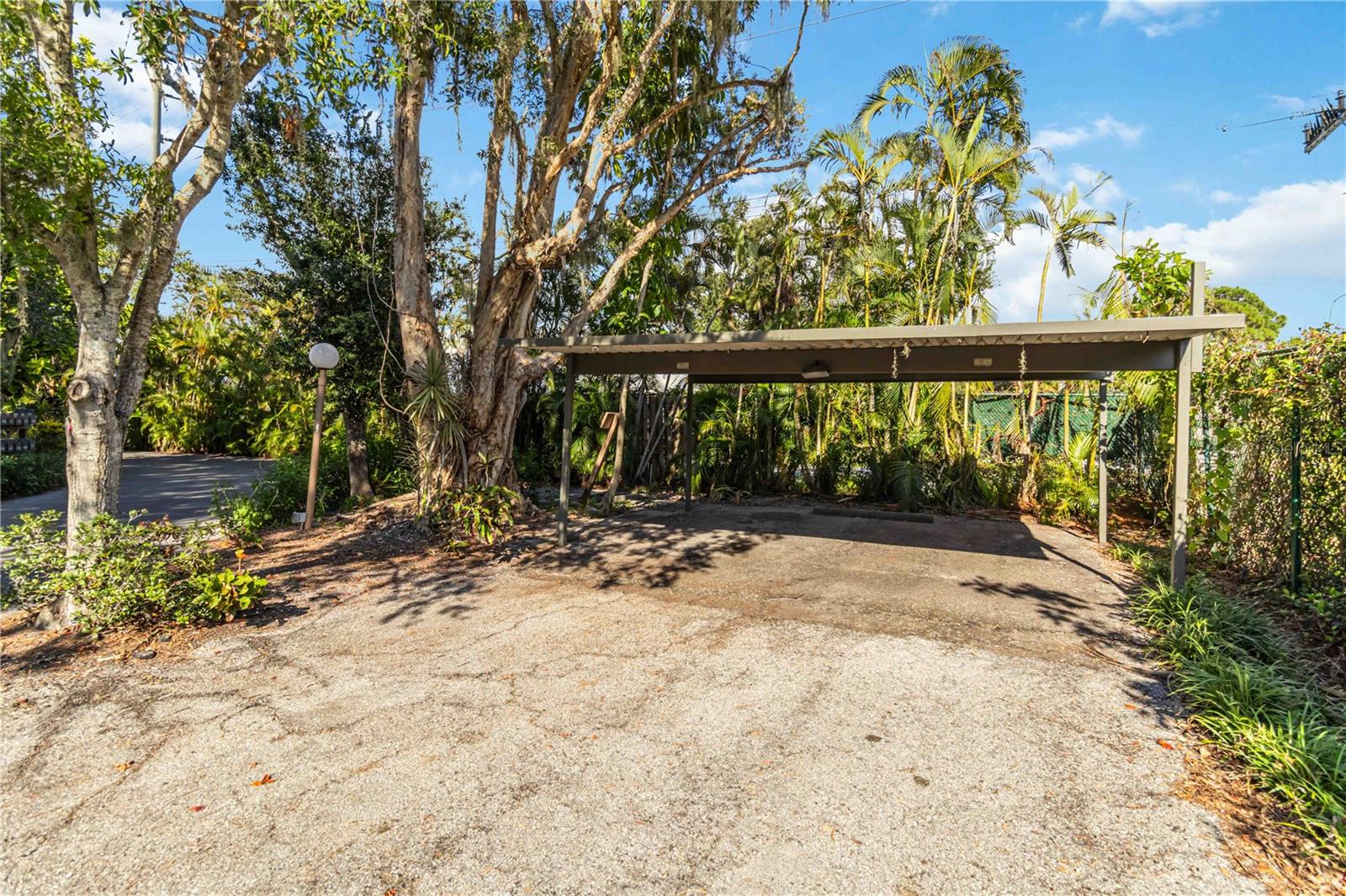 A4665429 Property Photo