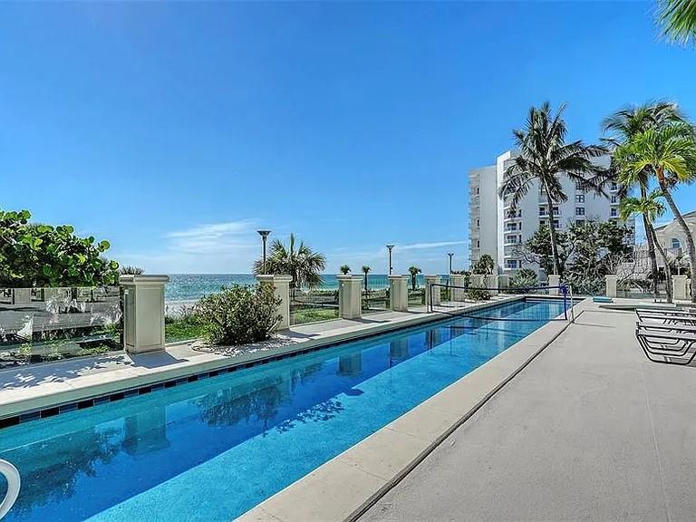 A4665431 Property Photo