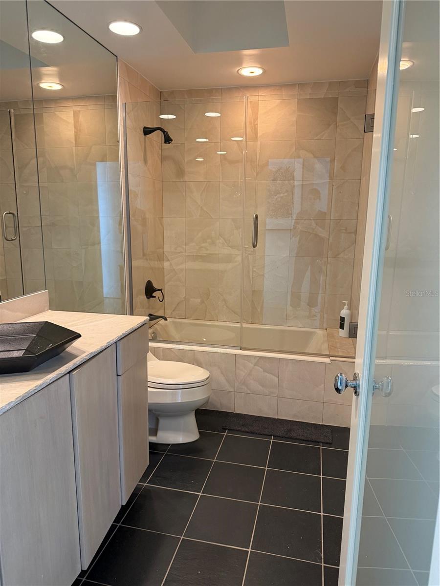 A4665431 Property Photo