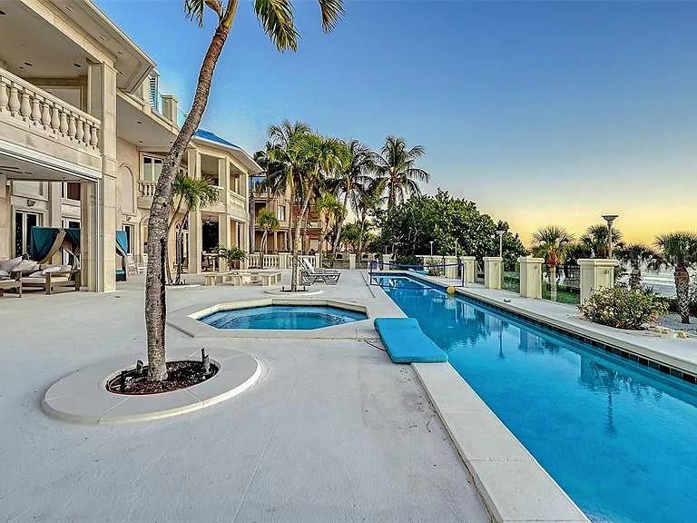 A4665431 Property Photo