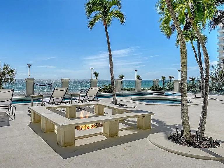 A4665431 Property Photo