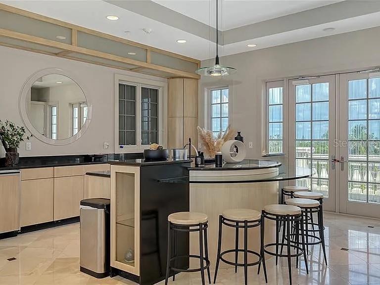 A4665431 Property Photo