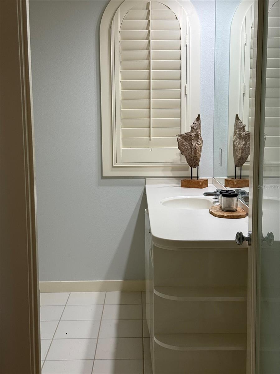 A4665431 Property Photo