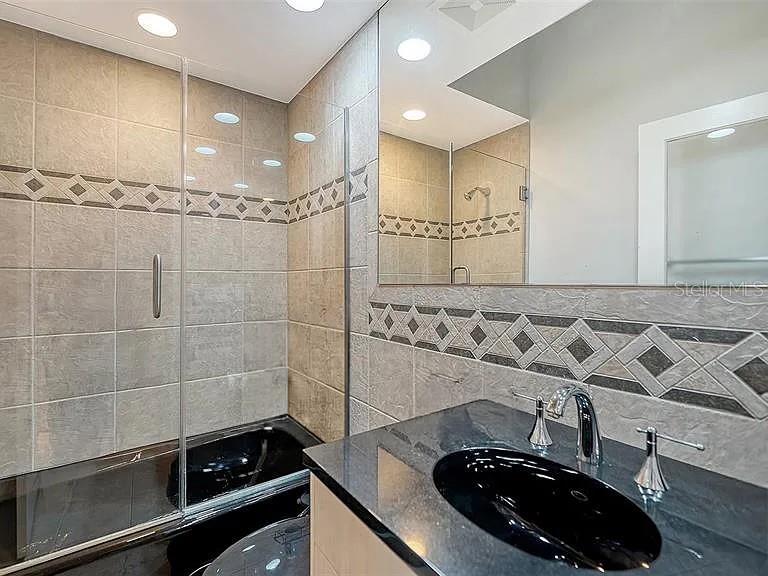 A4665431 Property Photo