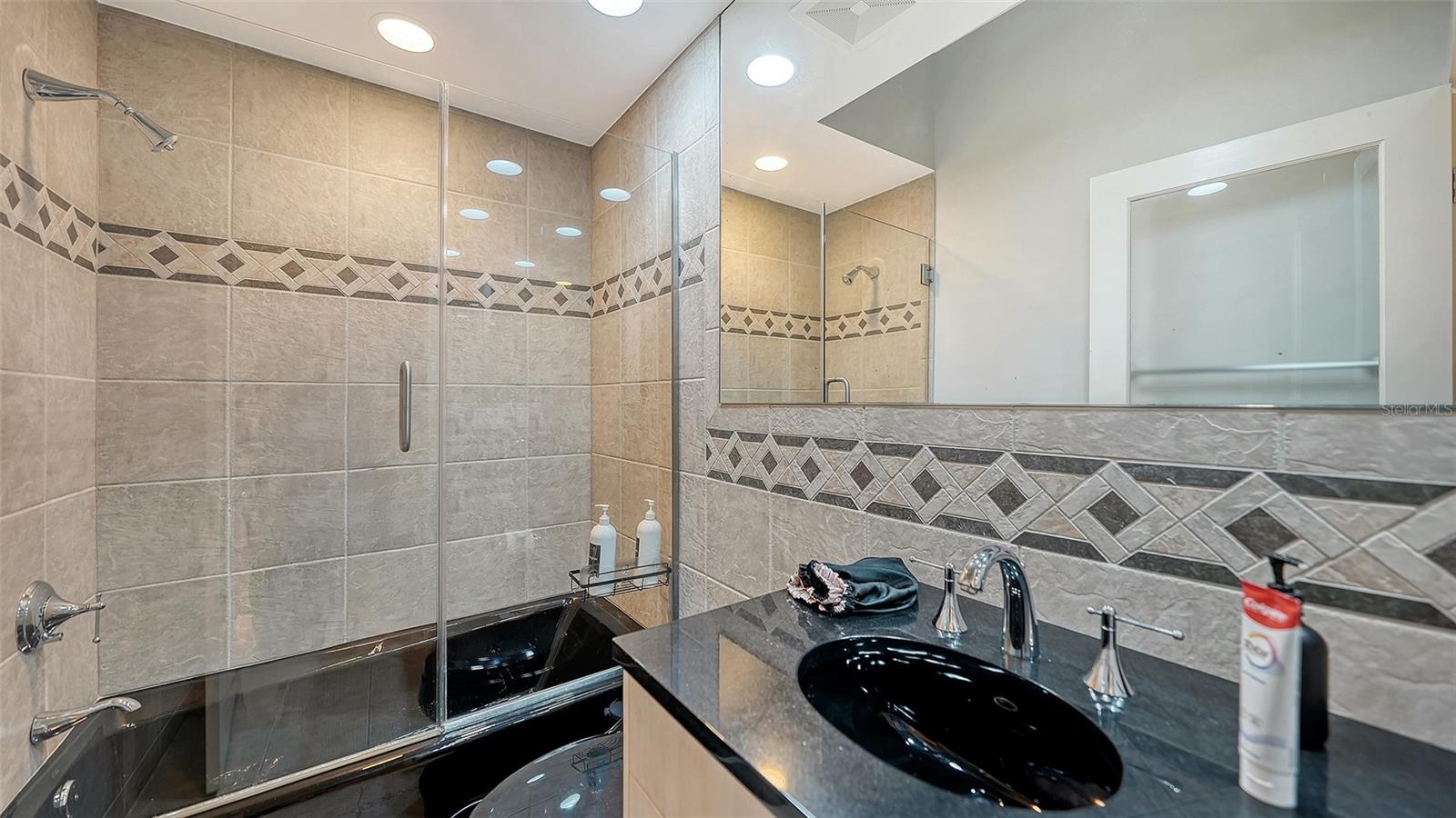 A4665431 Property Photo