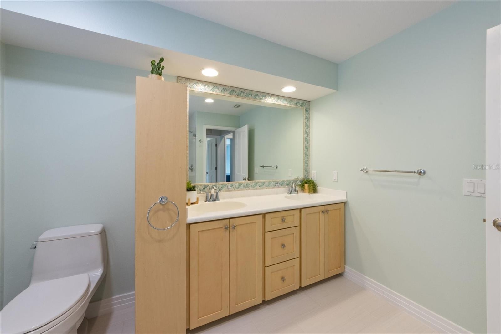 A4665445 Property Photo