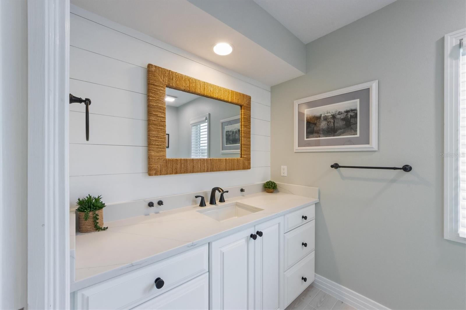 A4665445 Property Photo