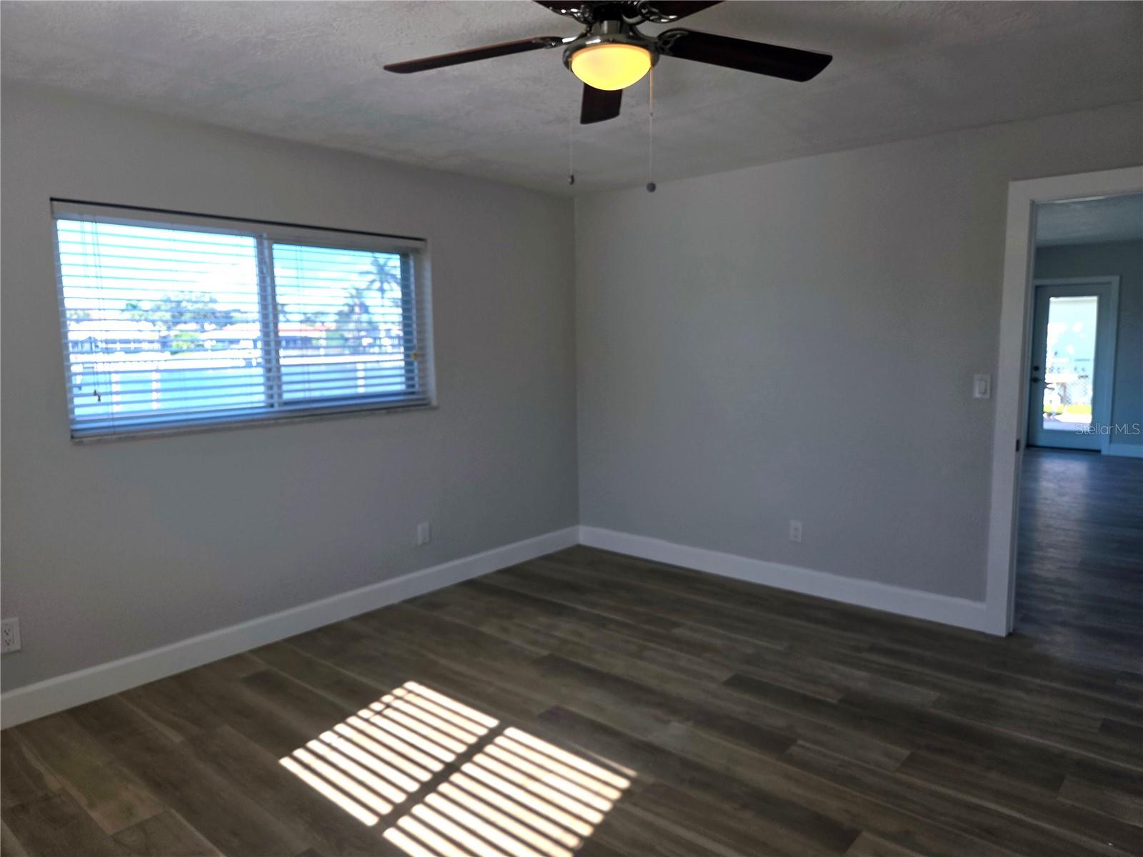 2053 MICHIGAN AVE NE, ST PETERSBURG, FL, 33703