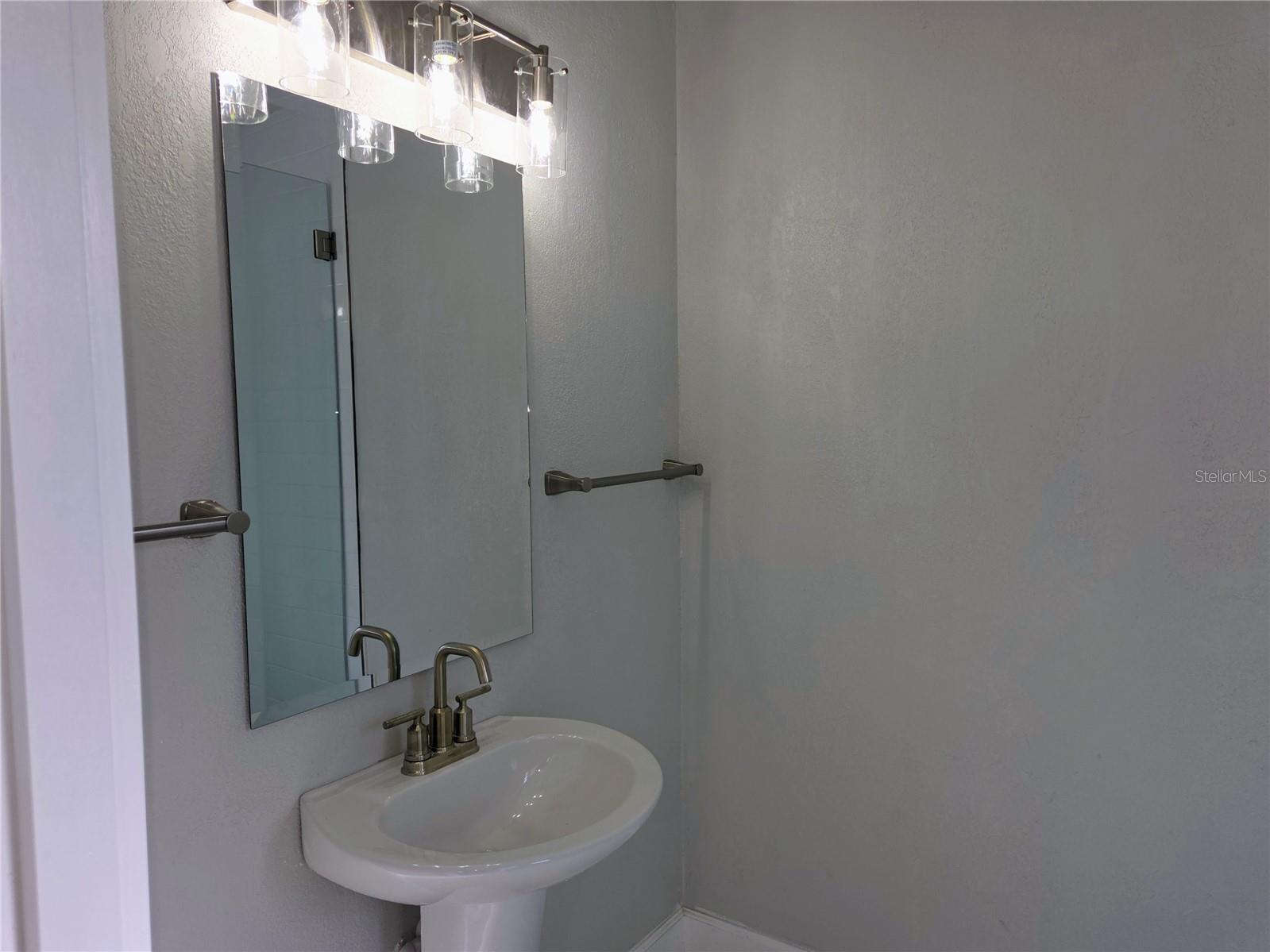 2053 MICHIGAN AVE NE, ST PETERSBURG, FL, 33703