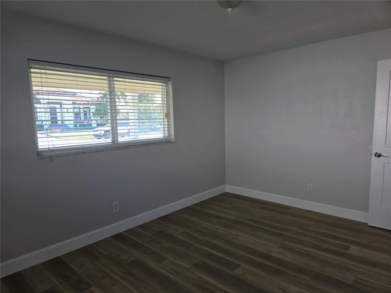 2053 MICHIGAN AVE NE, ST PETERSBURG, FL, 33703