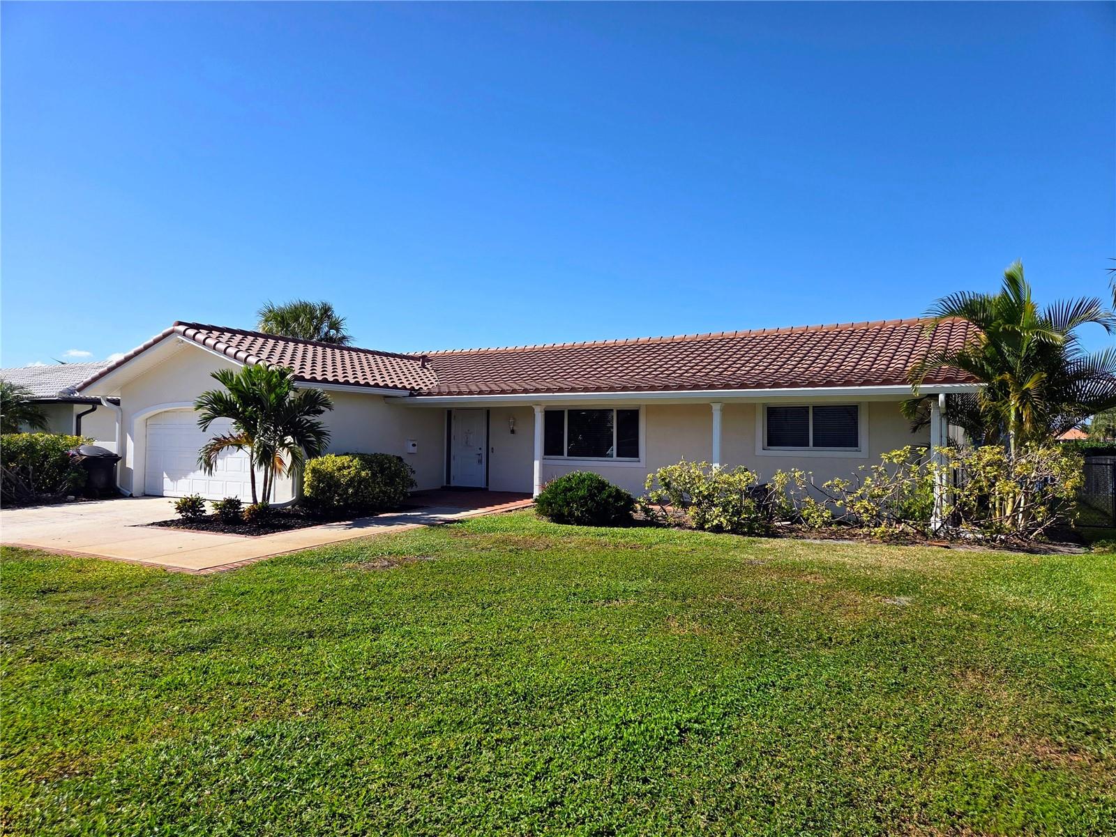 2053 MICHIGAN AVE NE, ST PETERSBURG, FL, 33703