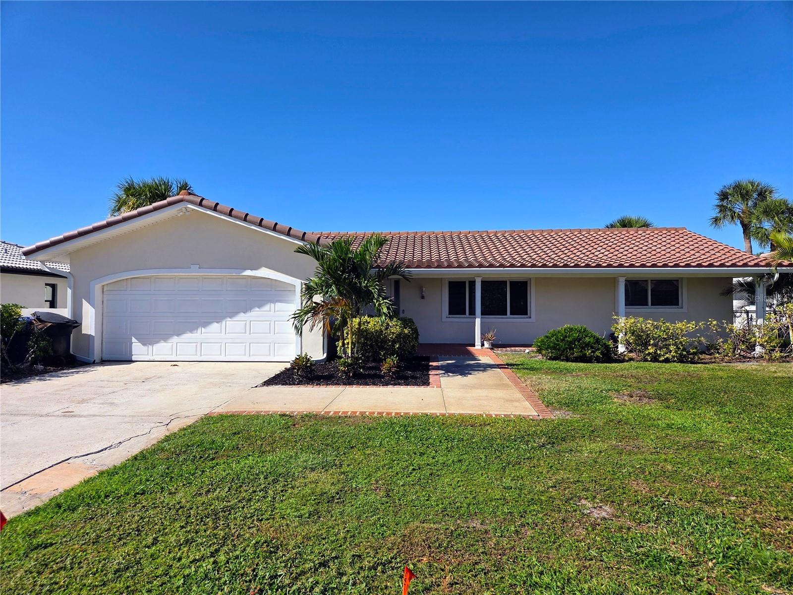 2053 MICHIGAN AVE NE, ST PETERSBURG, FL, 33703