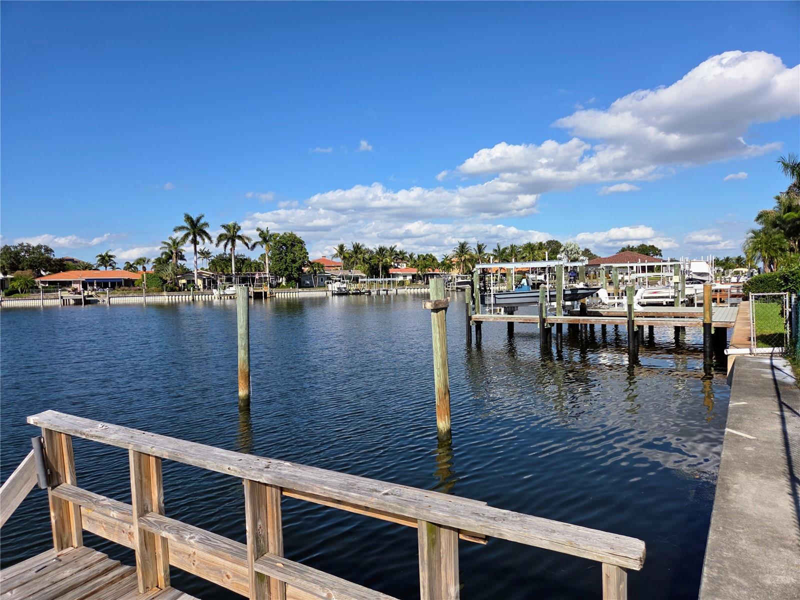 2053 MICHIGAN AVE NE, ST PETERSBURG, FL, 33703