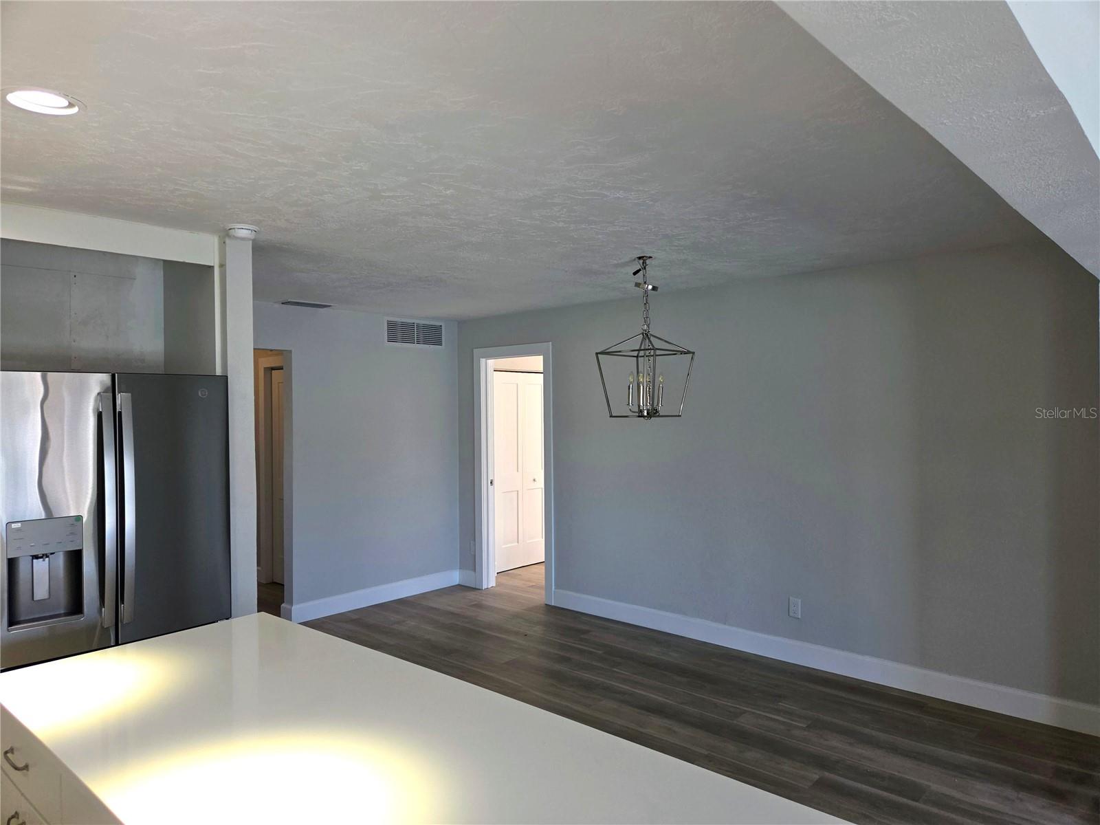 2053 MICHIGAN AVE NE, ST PETERSBURG, FL, 33703