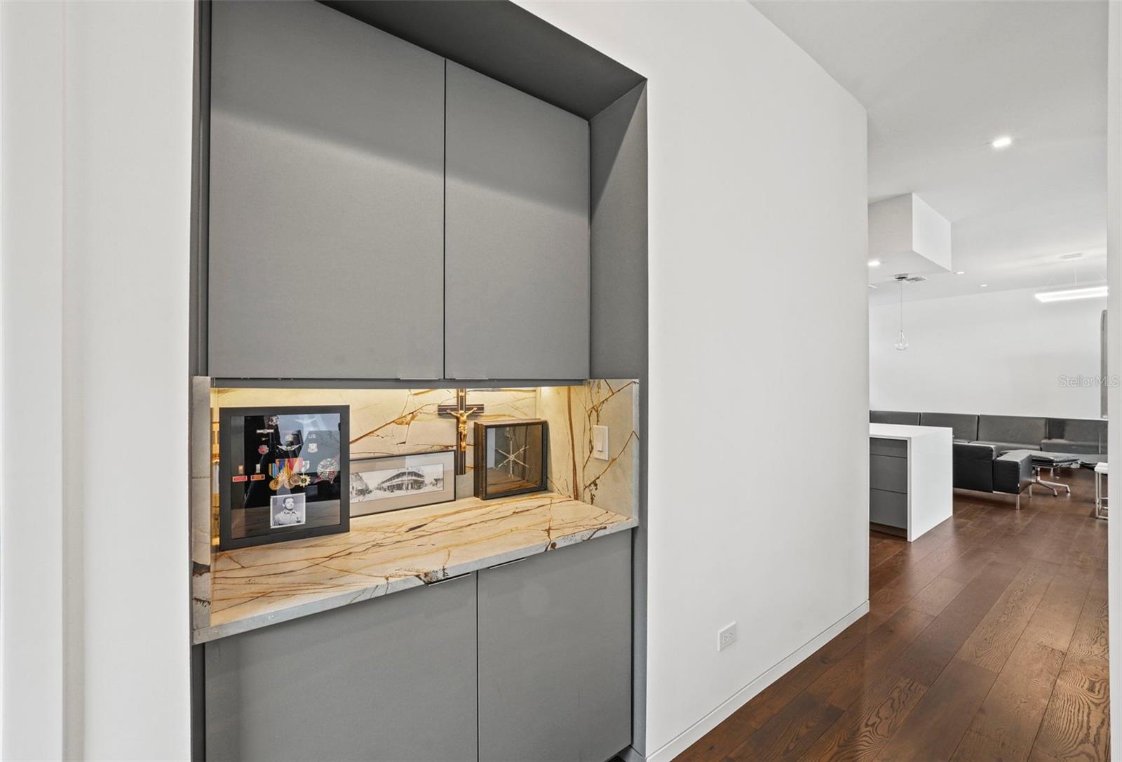 TB8428893 Property Photo