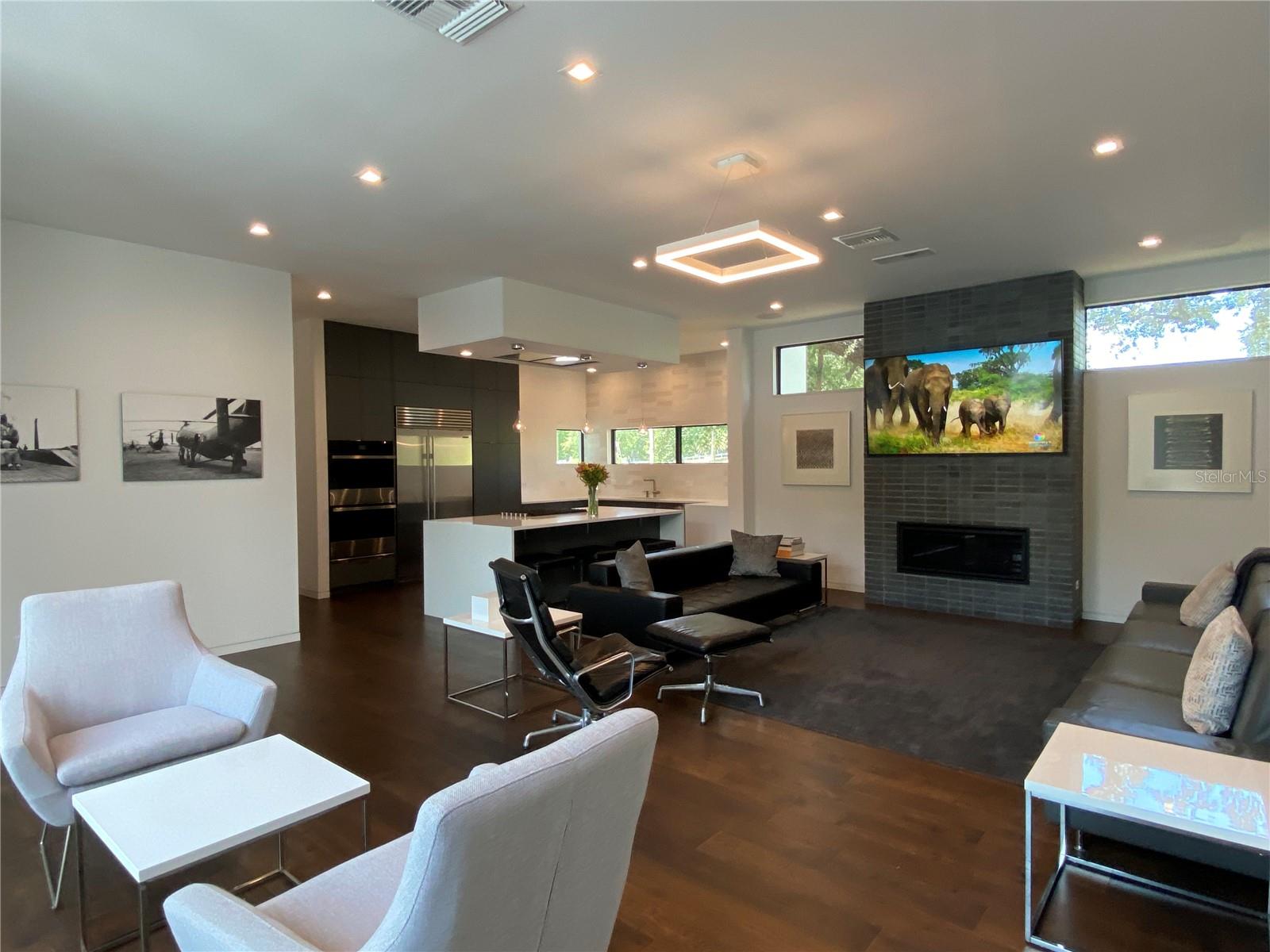 TB8428893 Property Photo