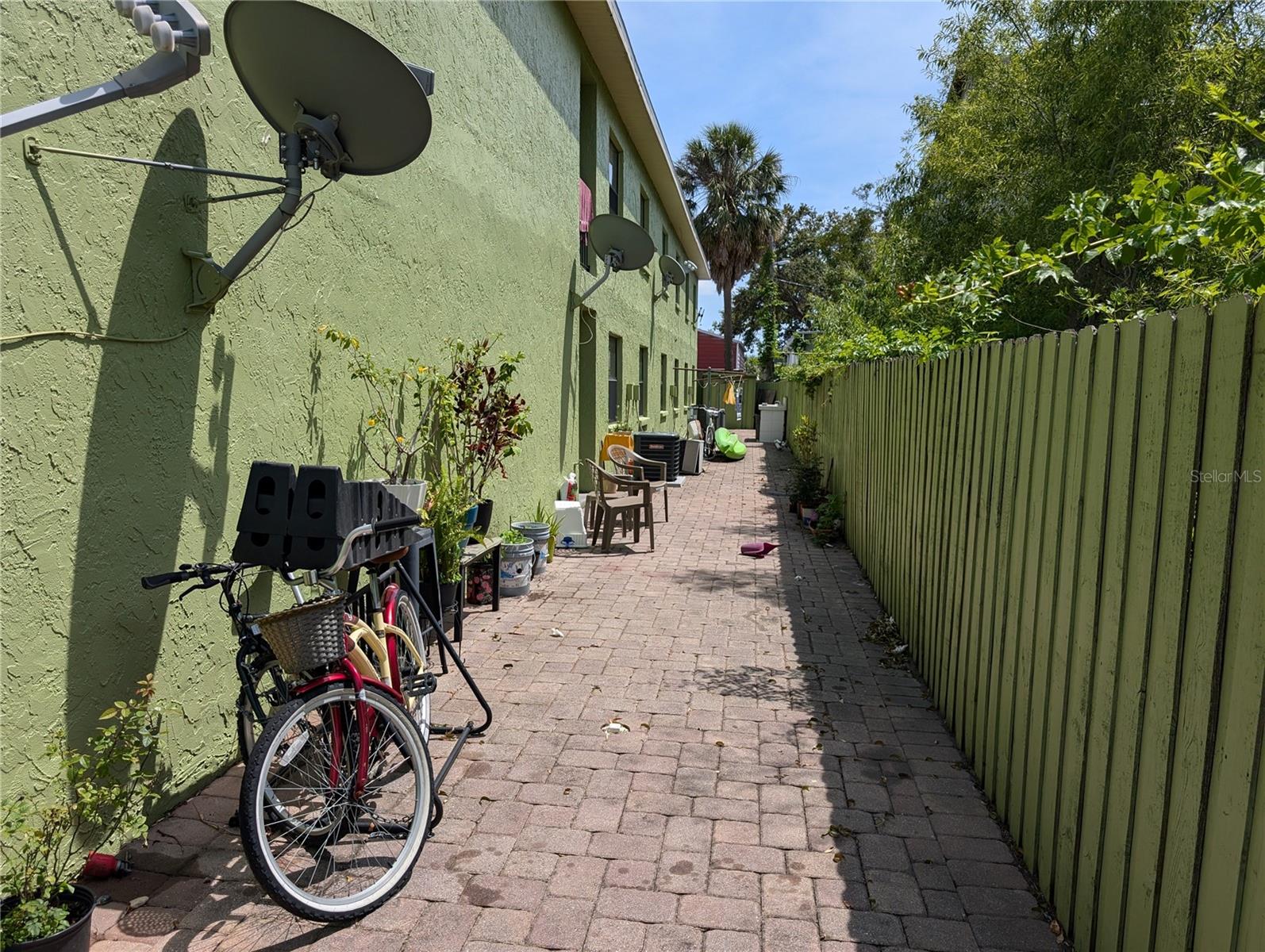 4416 N CLARK AVE #4, TAMPA, FL, 33614