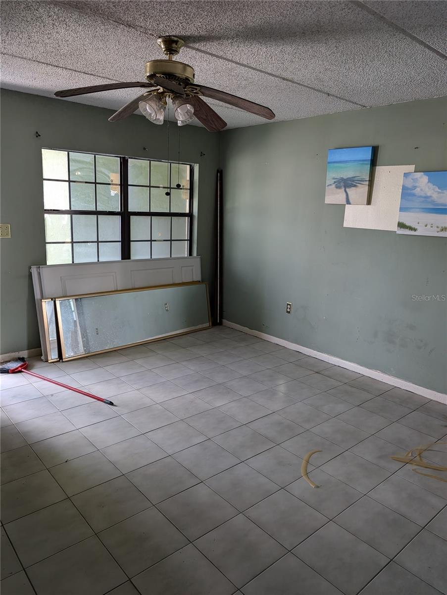 4416 N CLARK AVE #4, TAMPA, FL, 33614