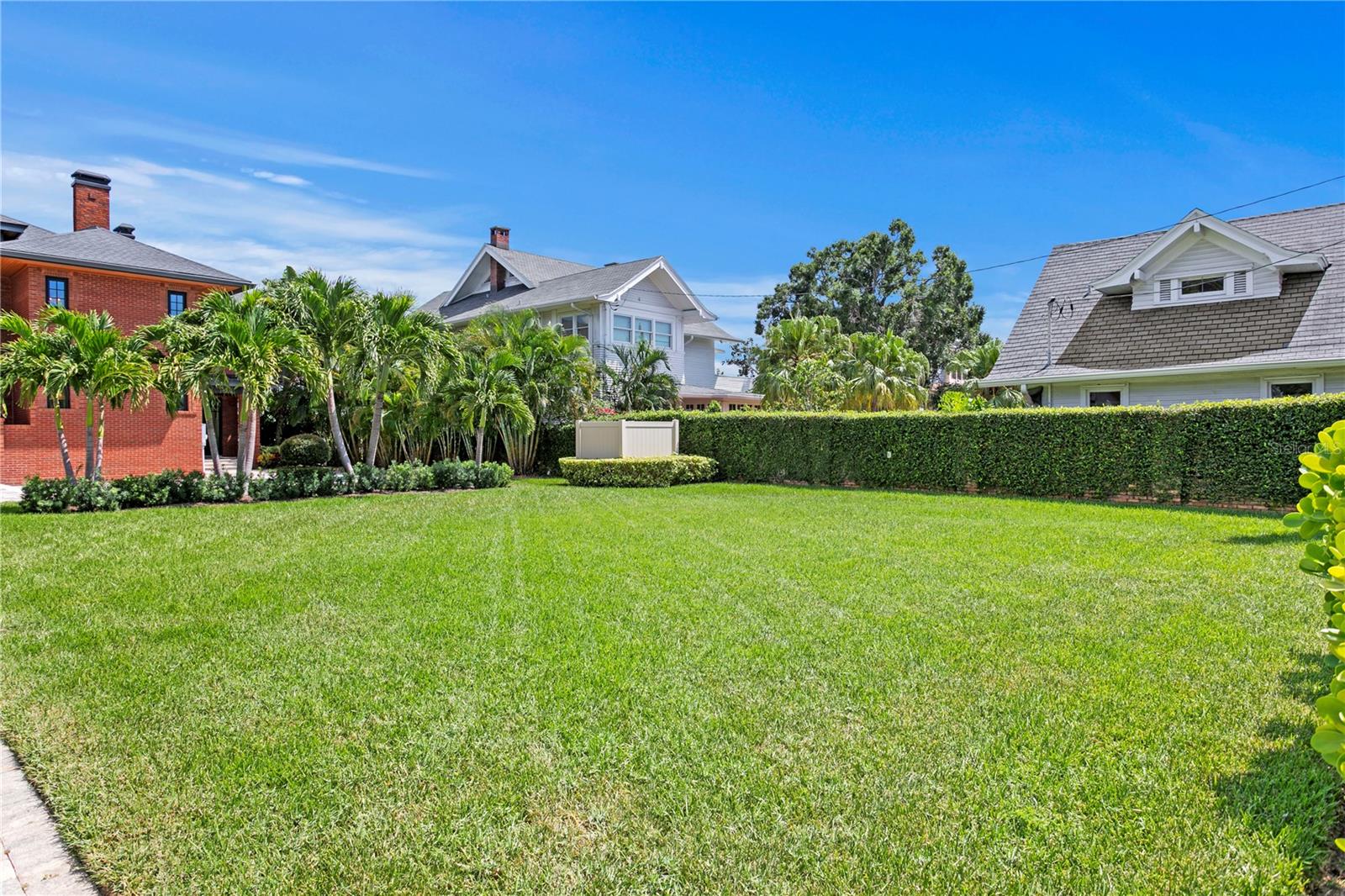 TB8428954 Property Photo