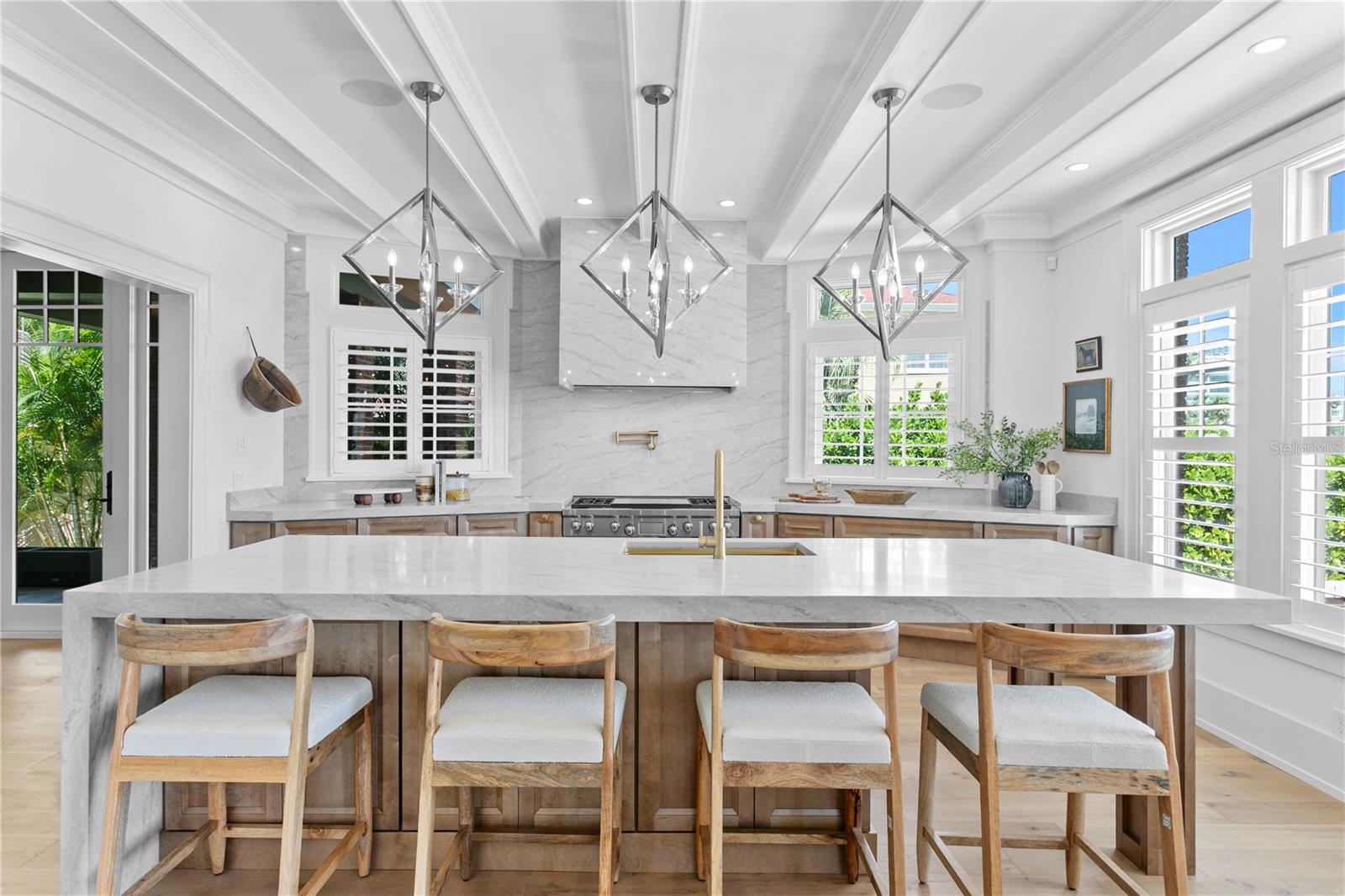 TB8428954 Property Photo