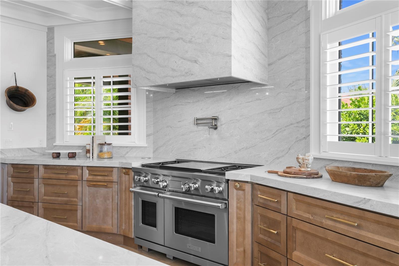 TB8428954 Property Photo