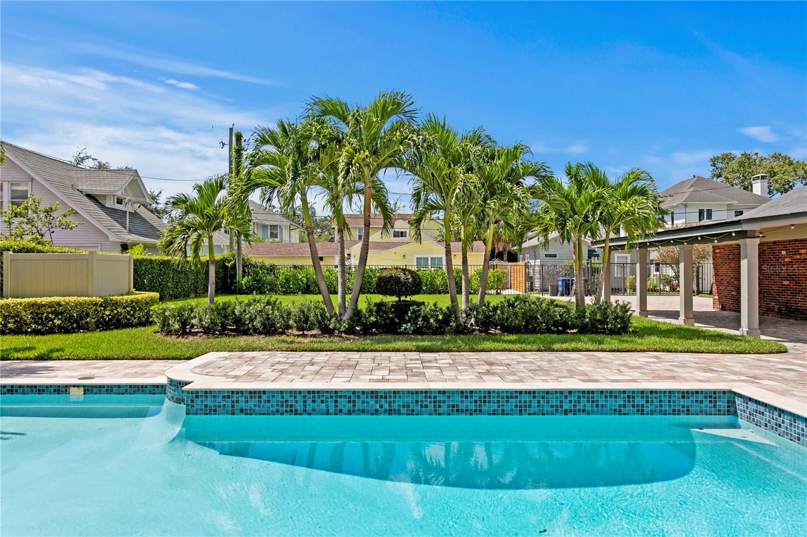 TB8428954 Property Photo