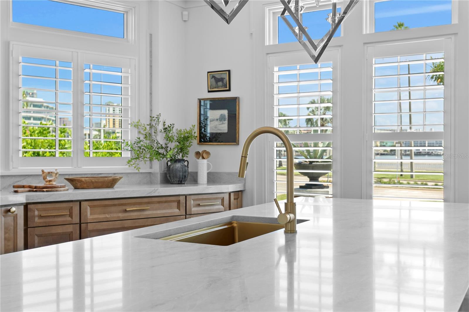 TB8428954 Property Photo