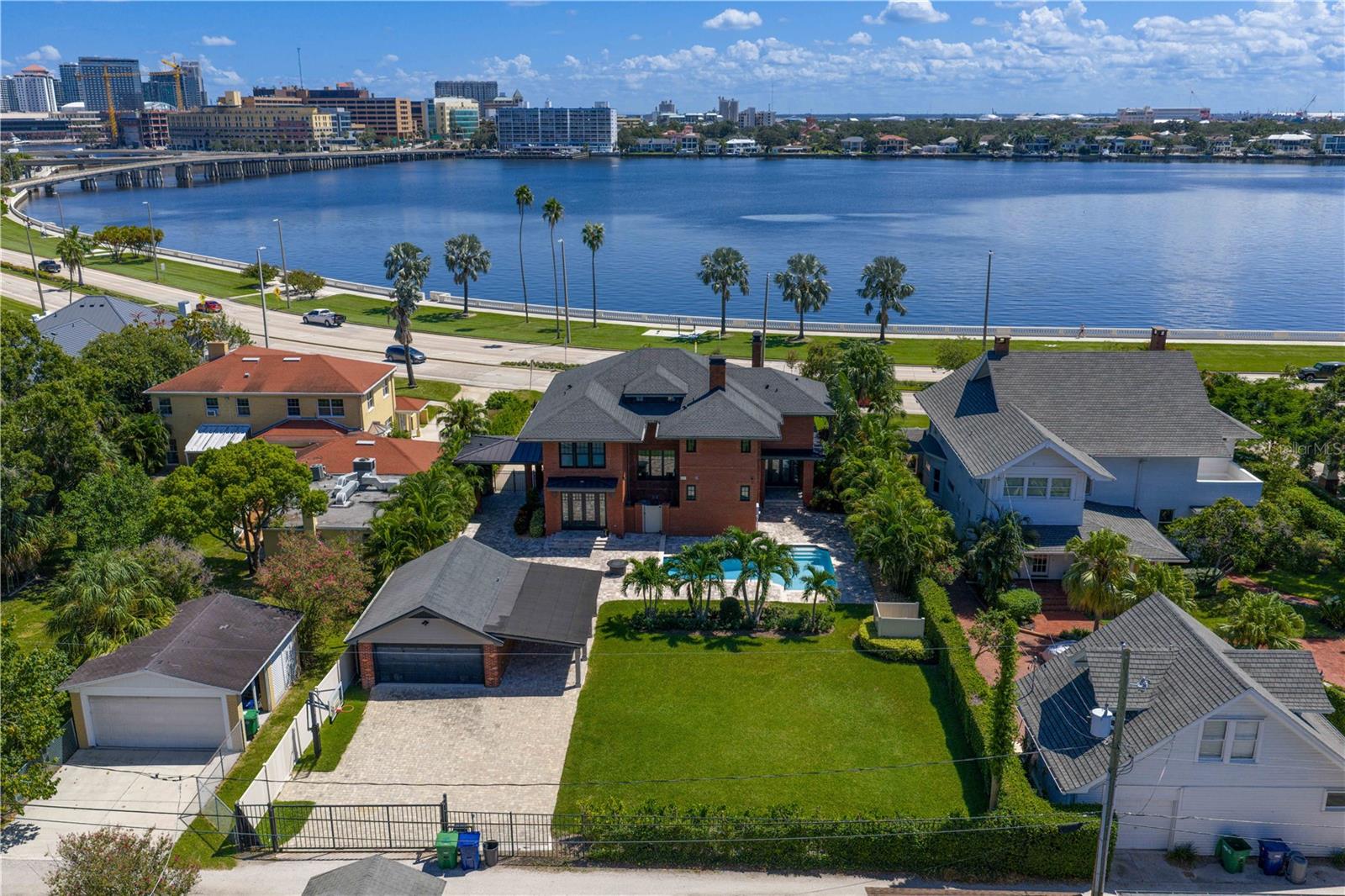 TB8428954 Property Photo