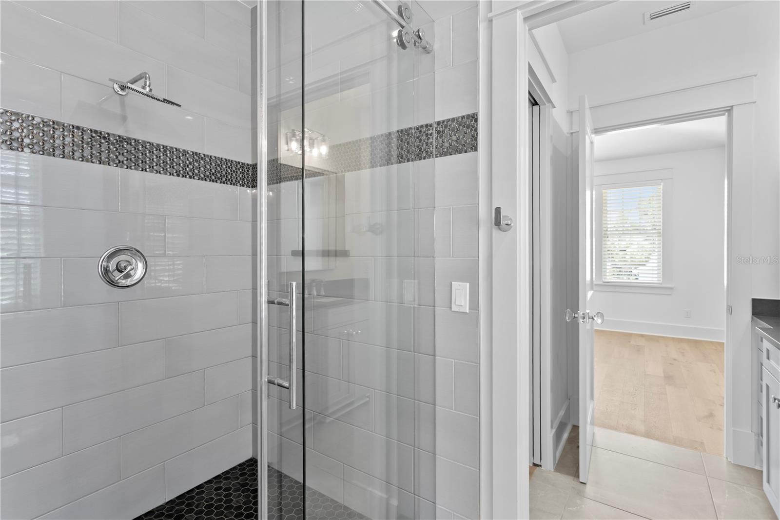 TB8428954 Property Photo