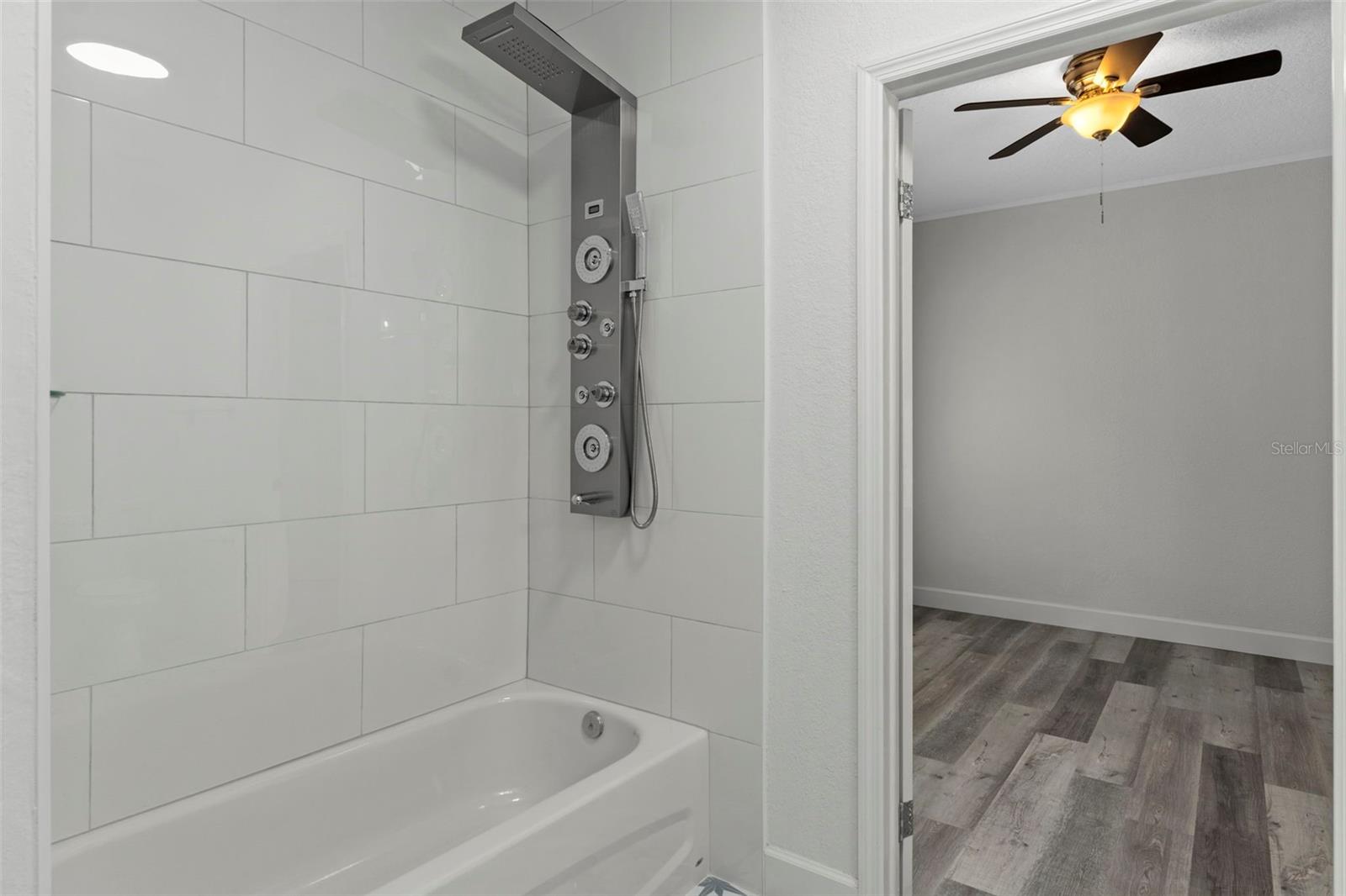 8192 FORT DADE AVE, BROOKSVILLE, FL, 34601