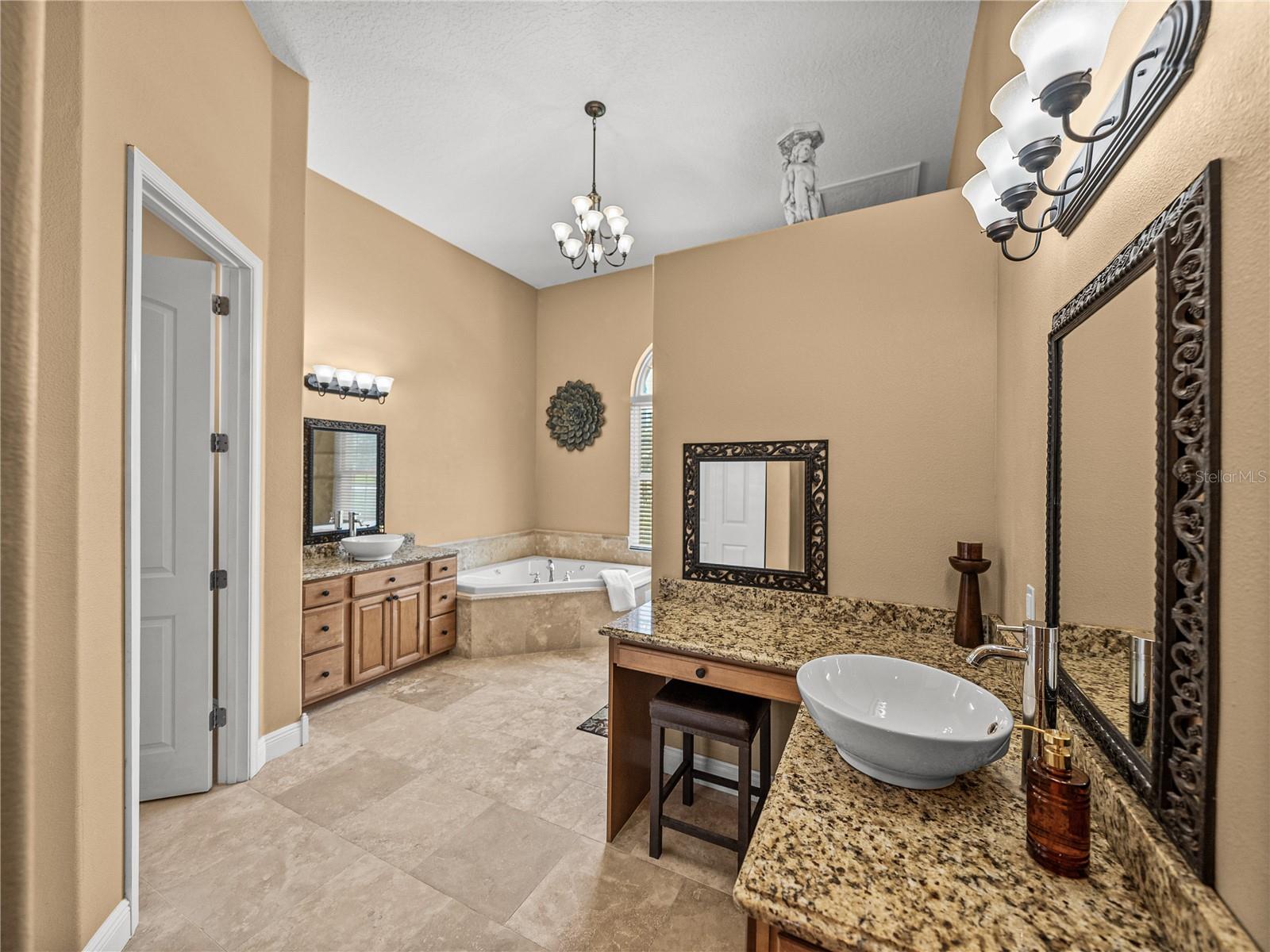 31511 SADDLE LN, WESLEY CHAPEL, FL, 33543