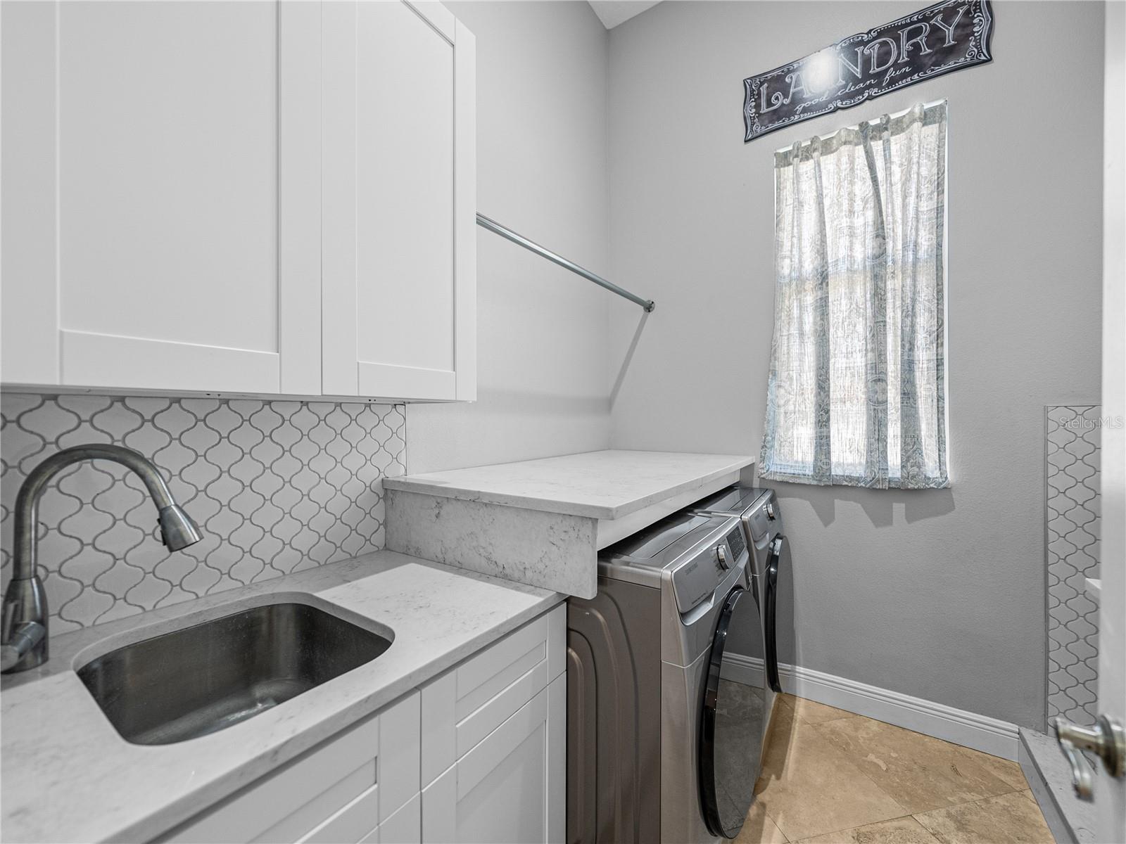 31511 SADDLE LN, WESLEY CHAPEL, FL, 33543