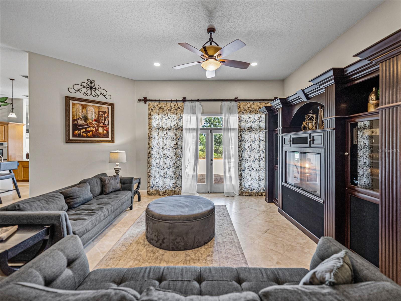 31511 SADDLE LN, WESLEY CHAPEL, FL, 33543